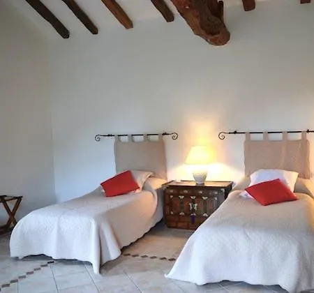 Chateau De Mazelieres 게스트하우스 3*