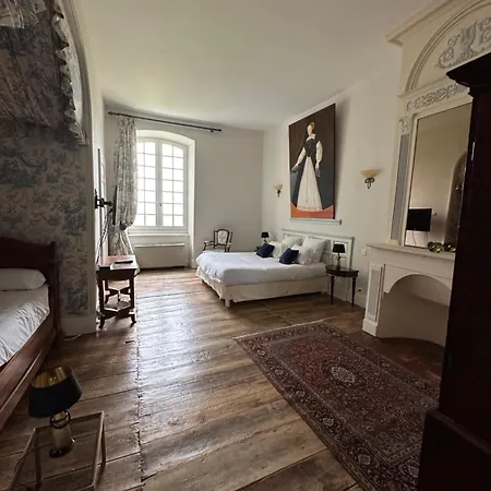 Chateau De Mazelieres 3*