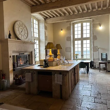 Chateau De Mazelieres 3*