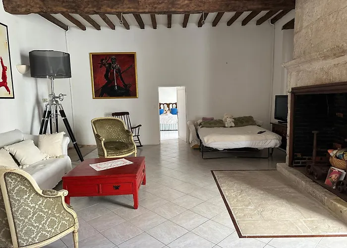 Chateau De Mazelieres 3*