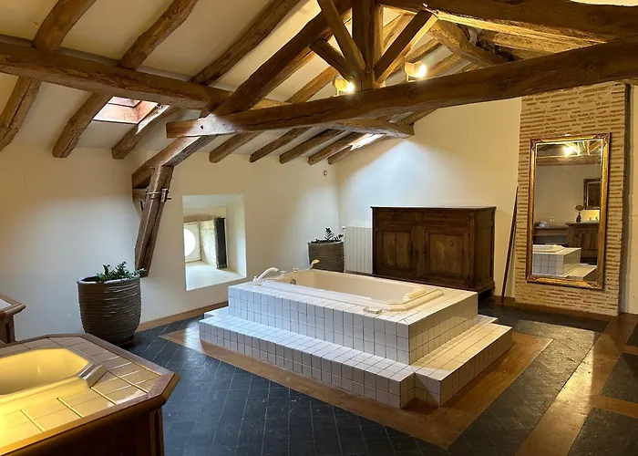 Chateau De Mazelieres