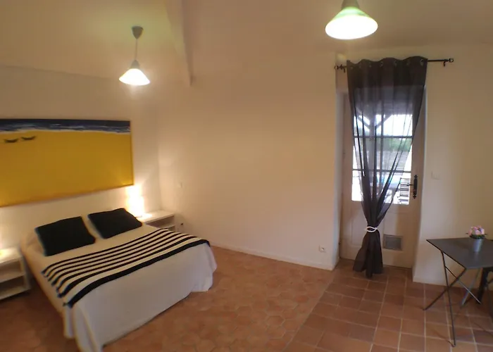 Chateau De Mazelieres Gasthuis Espiens