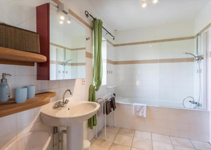 Chateau De Mazelieres Gasthuis 3*