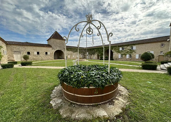 Chateau De Mazelieres 3* Espiens